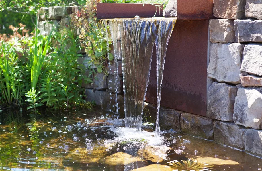 Wasserspiele im Garten – die beste Abkühlung im Sommer